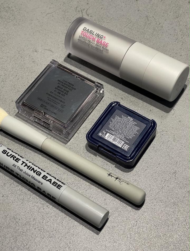 Набор косметики Darling, Clio, Shu, Rad: тон, румяна, тушь