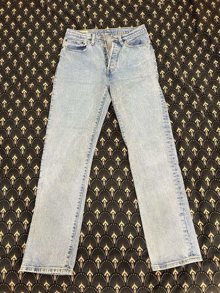 Levi's