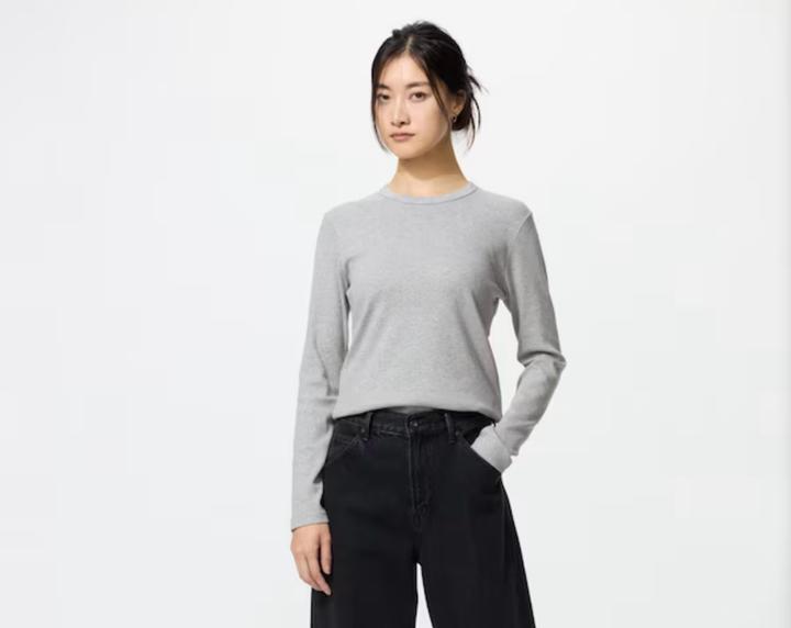 Uniqlo Лонгслив в рубчик