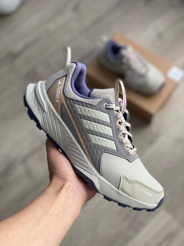 Кроссовки adidas Terrex Tracefinder 2 Clima