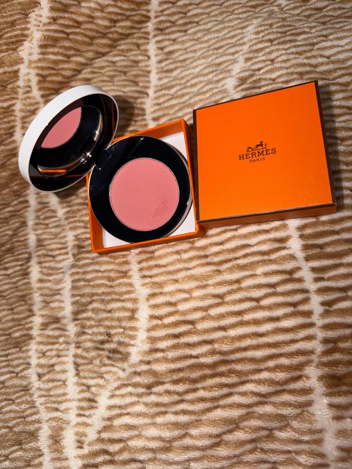 Hermès румяна Rose Hermès Silky Blush Powder