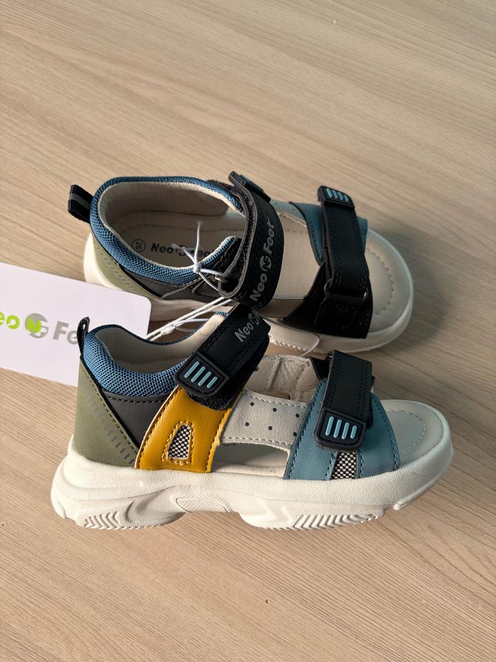 neo feet