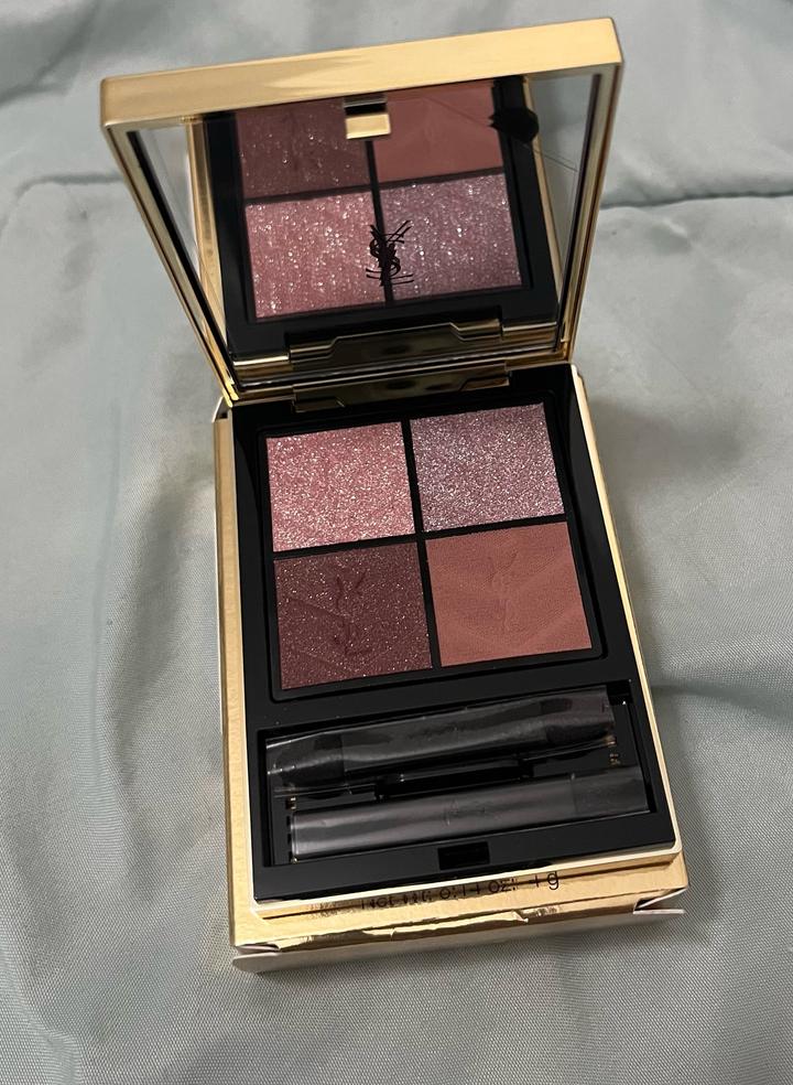Палетка теней Yves Saint Laurent в оттенке 400 Babylone Roses