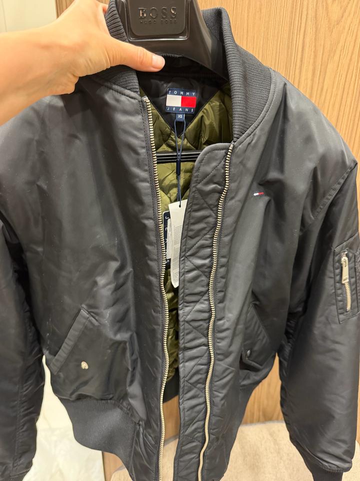 Бомбер Tommy Jeans