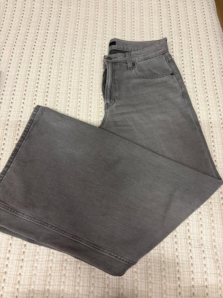 Женские джинсы UNIQLO клеш широкие