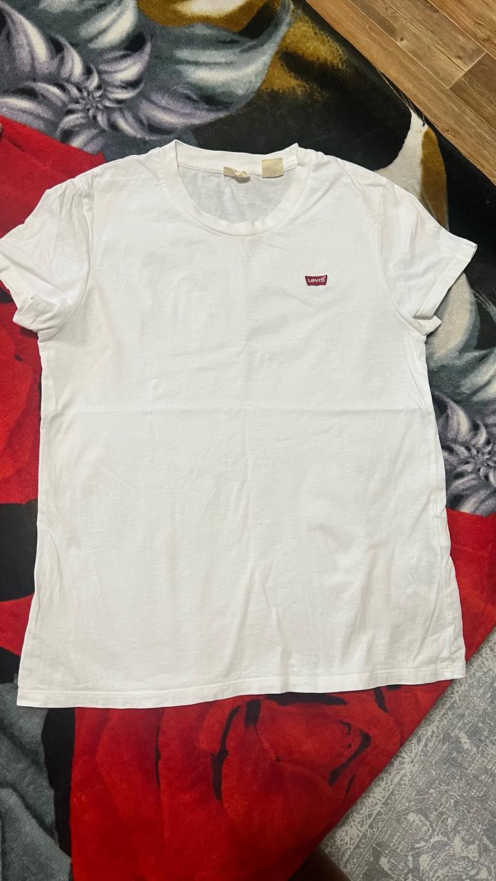 Levi's