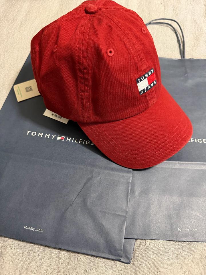 Tommy Hilfiger