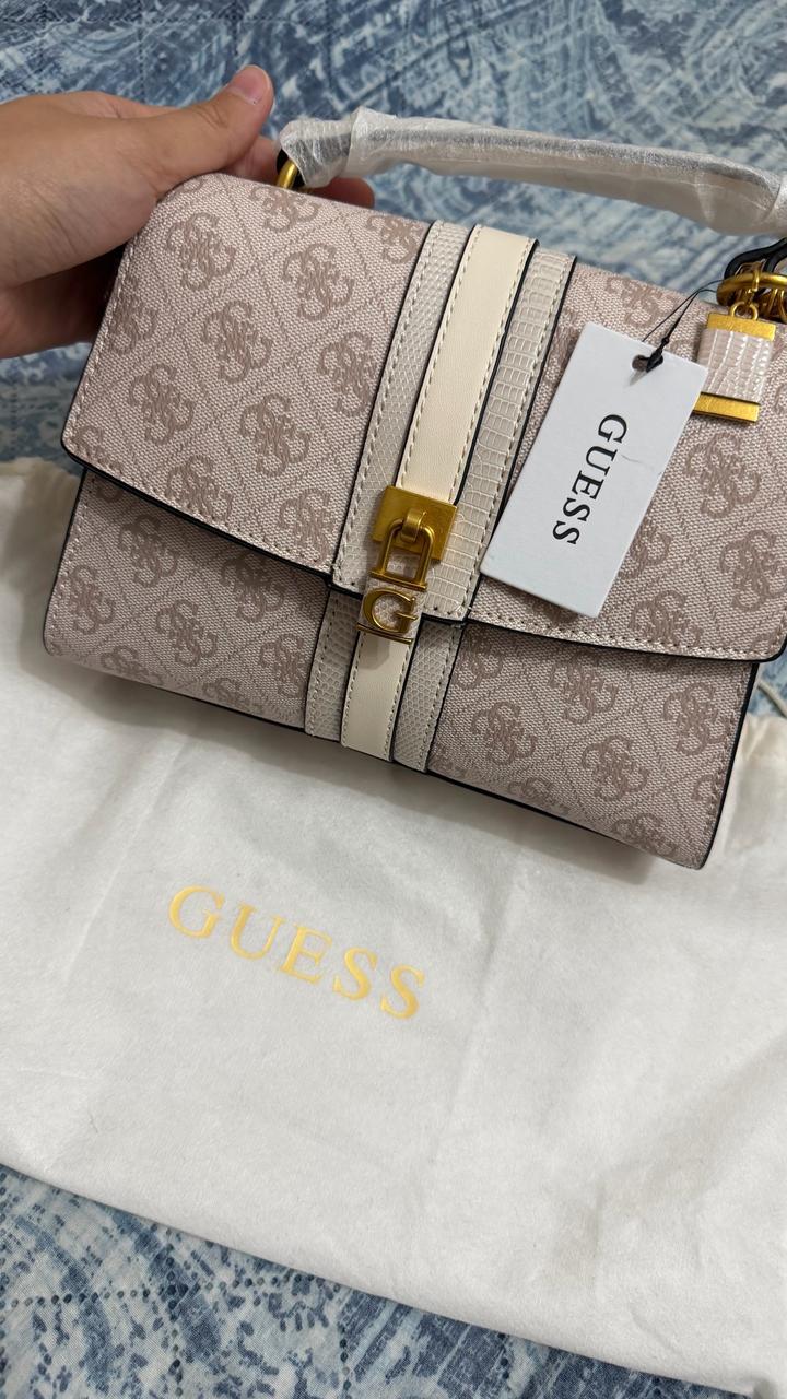 Сумка Guess