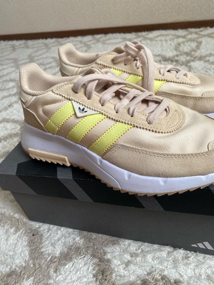 Adidas Адидас кроссы 38,5 размер
