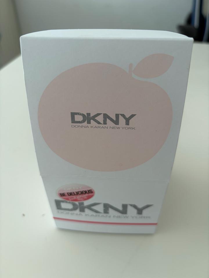 DKNY