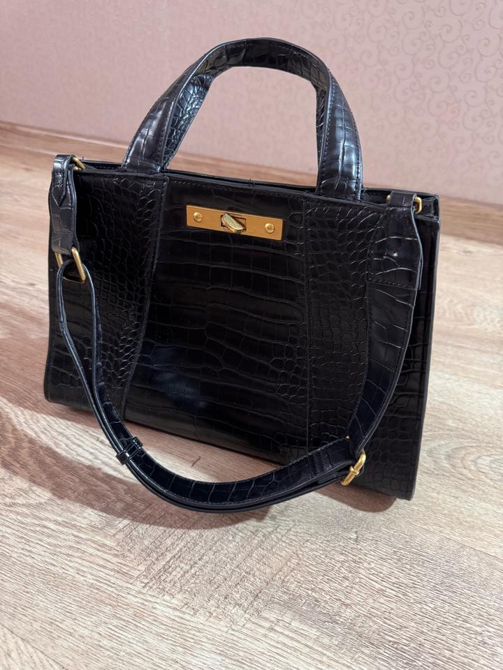 Zara Сумка с тиснением под крокодила