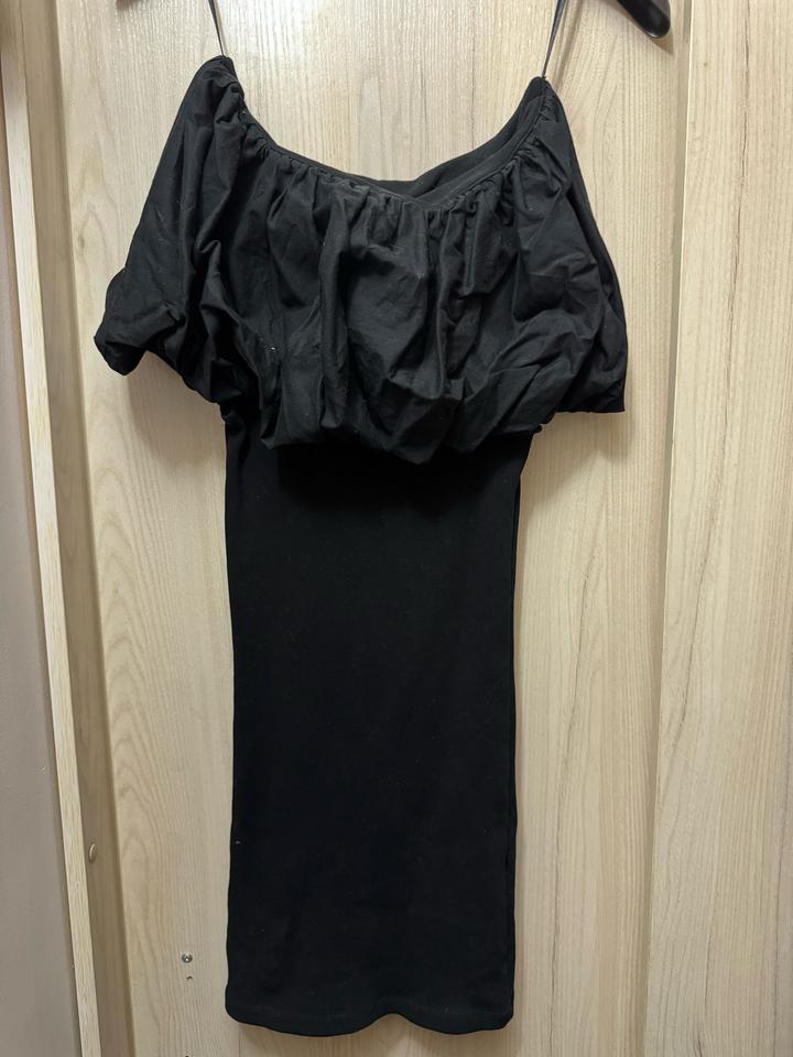 Платье ZARA с открытыми плечами