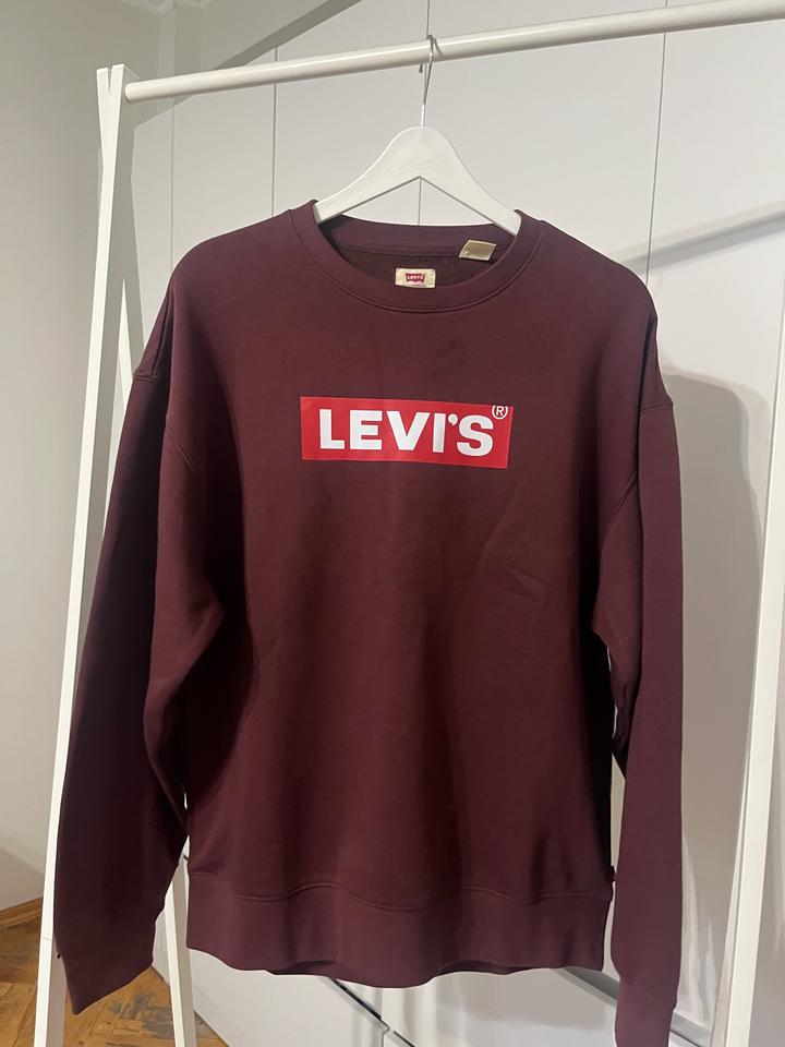 Levi's