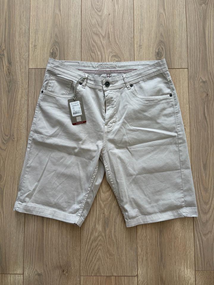 Tello Jeans