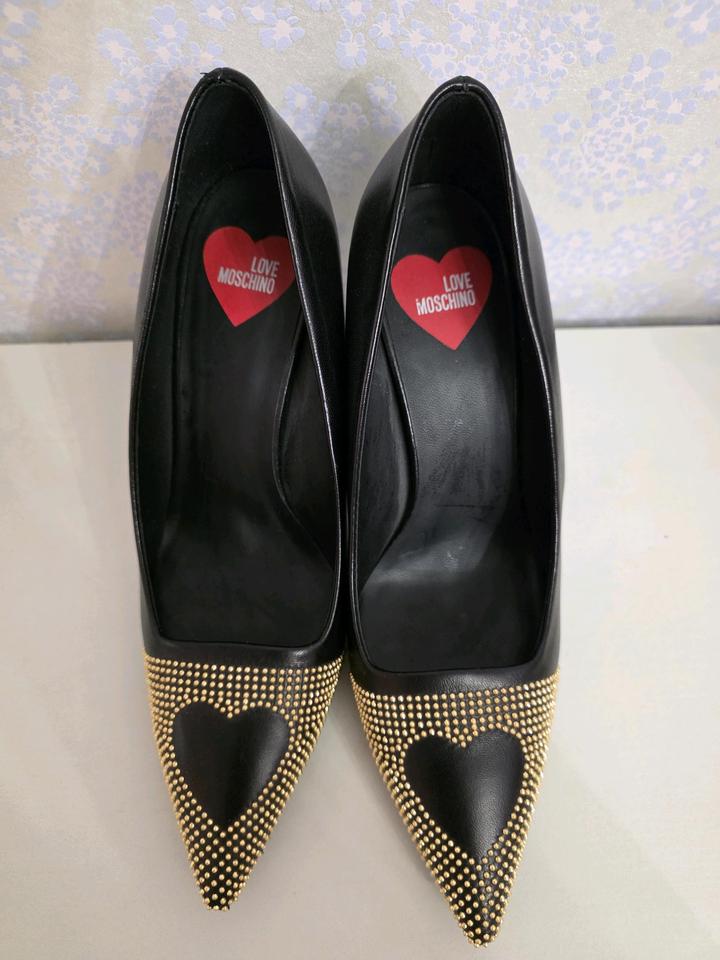 Love Moschino