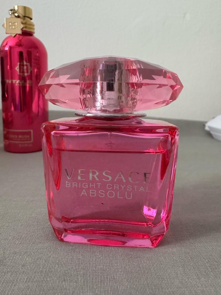 Парфюмерная вода Versace Bright Crystal Absolu