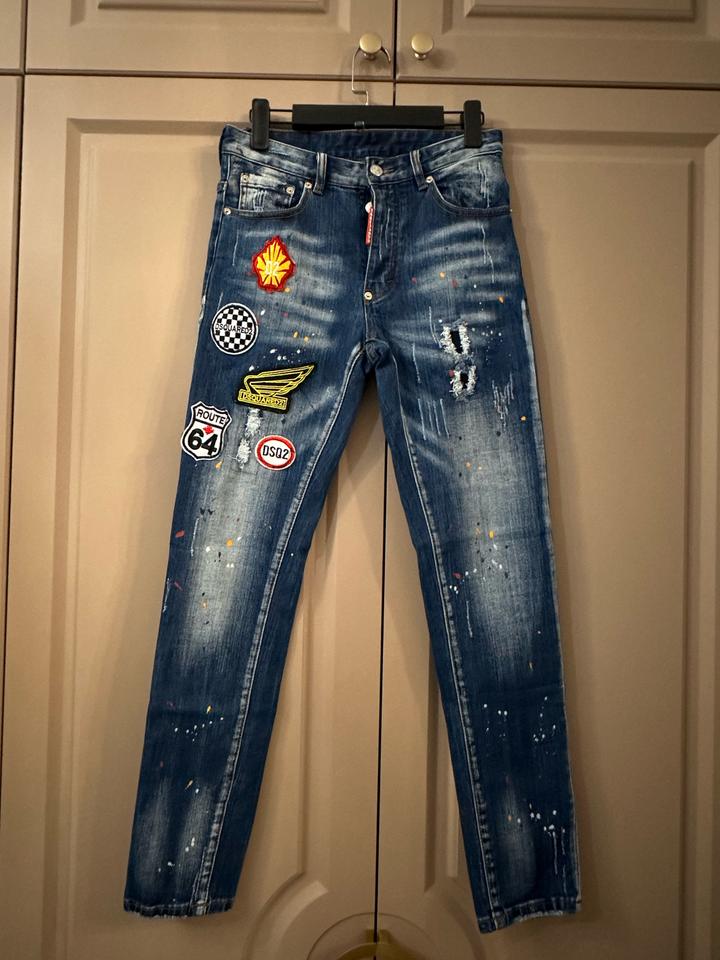 DSQUARED2