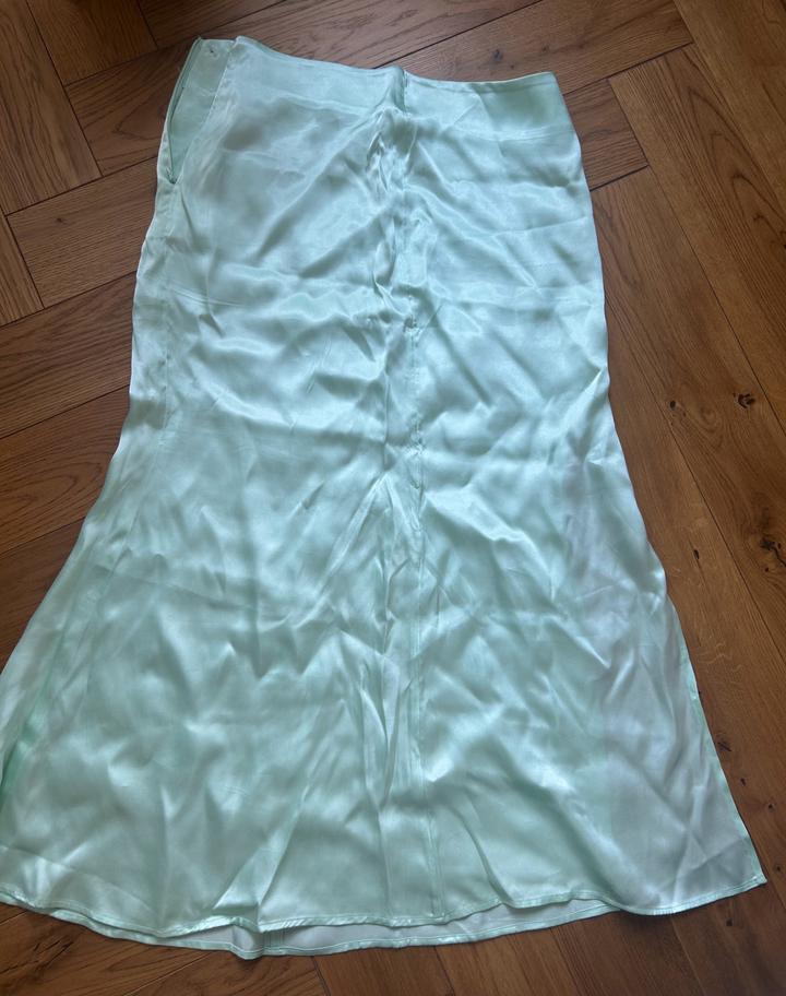 H&M