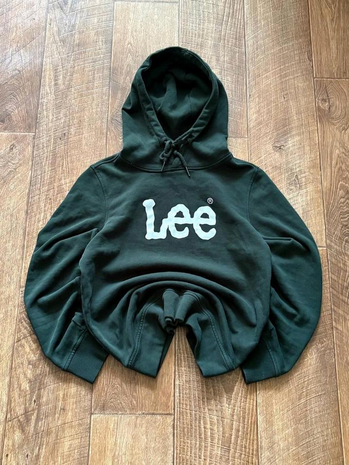Lee
