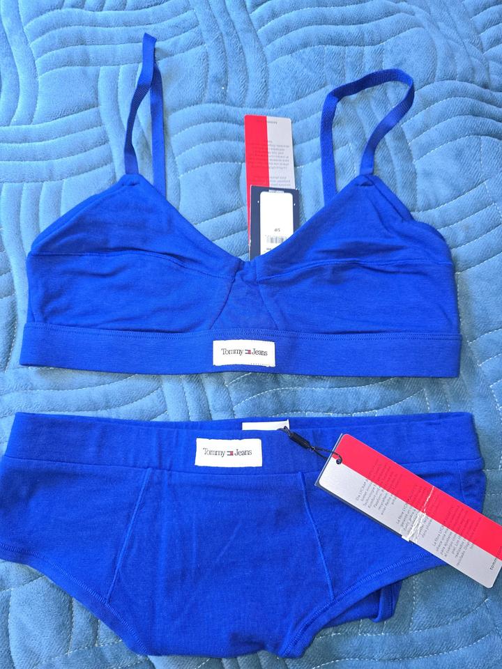 Tommy Hilfiger