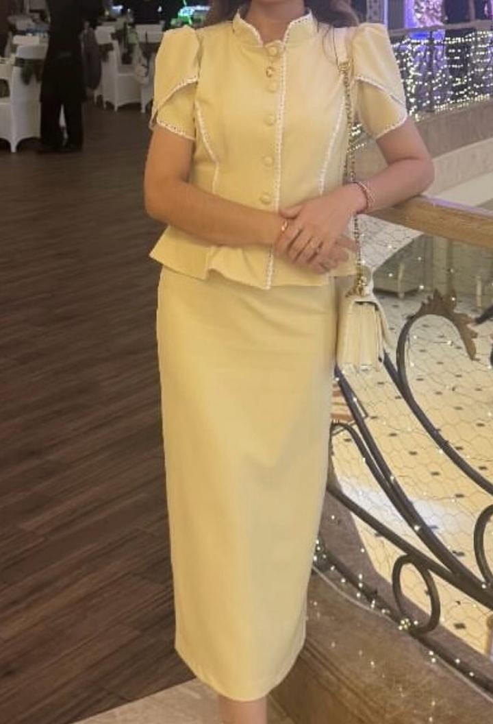 Костюм с юбкой