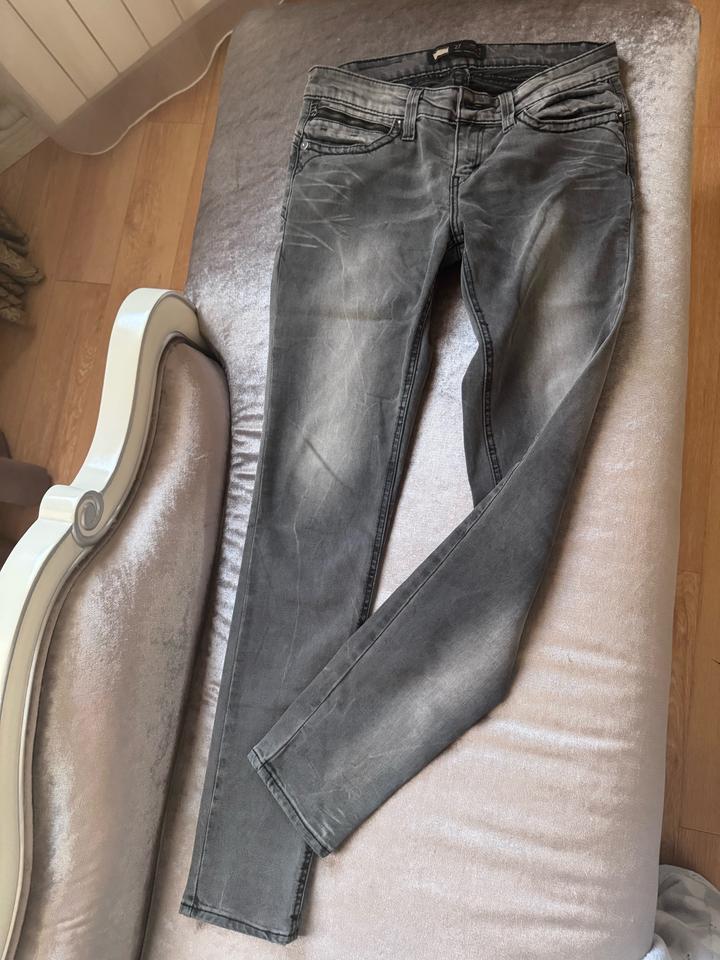 Levi's