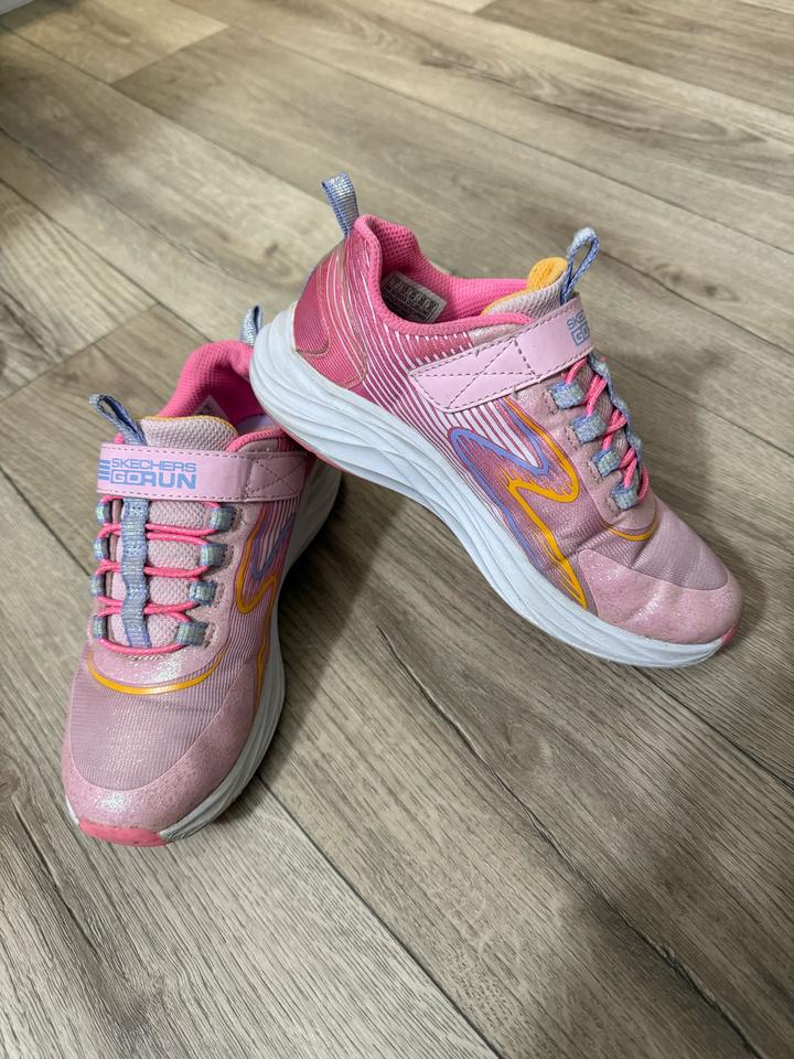 Кроссовки Skechers GORUN