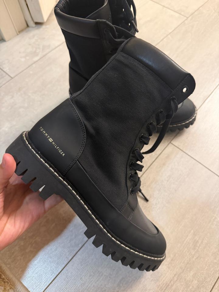 Ботинки Tommy Hilfiger новые