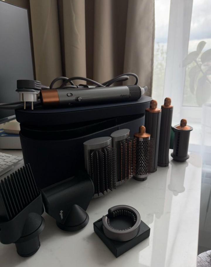 Dyson