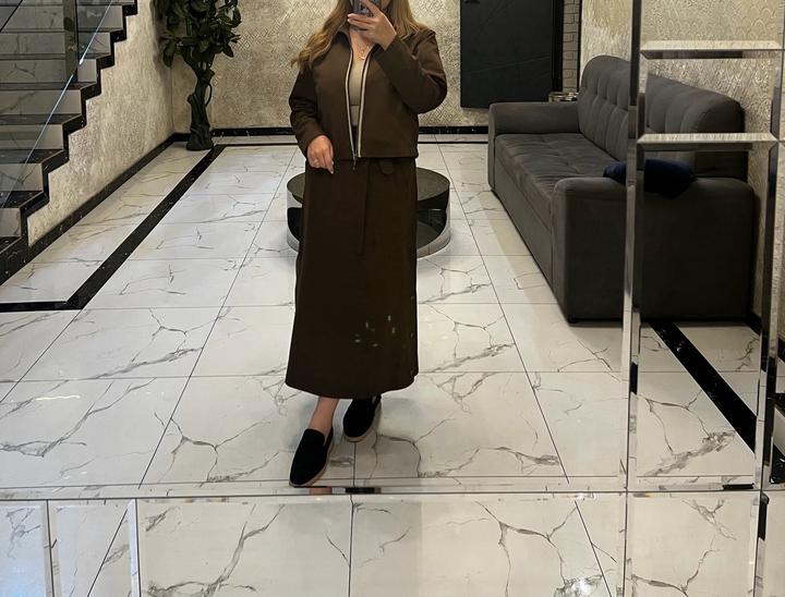 Костюм женский с пиджаком и юбкой