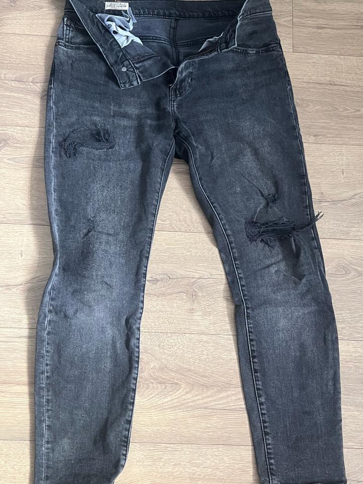 Levi's