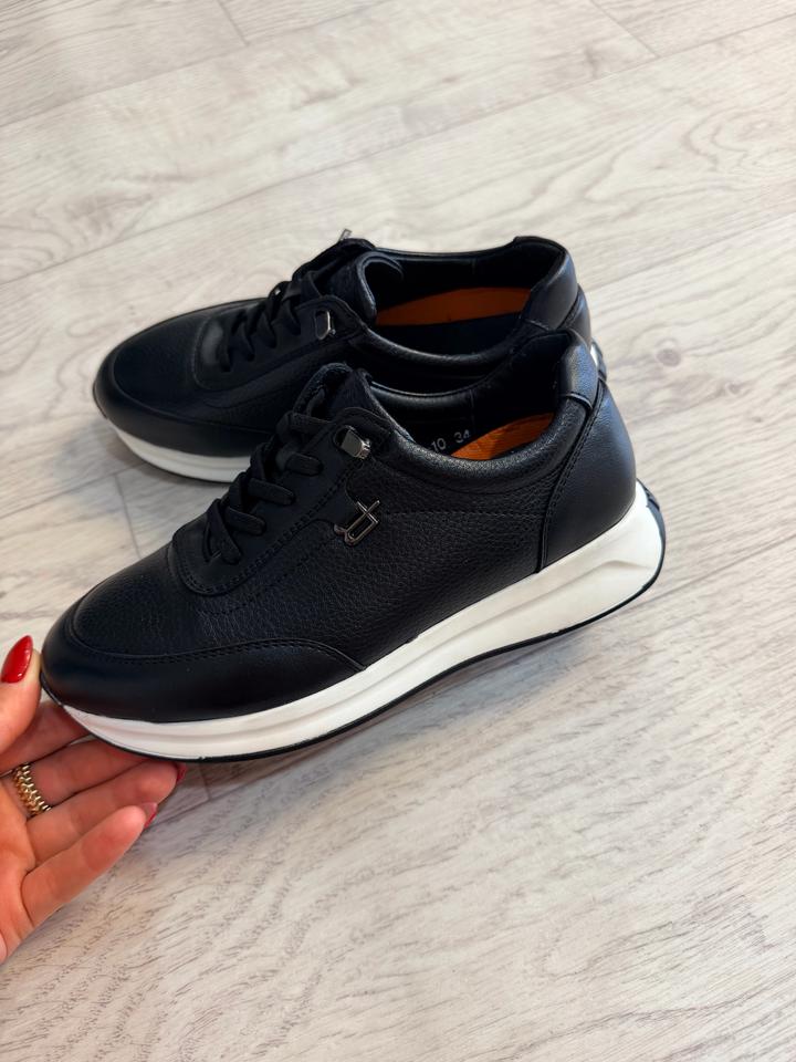Santoni