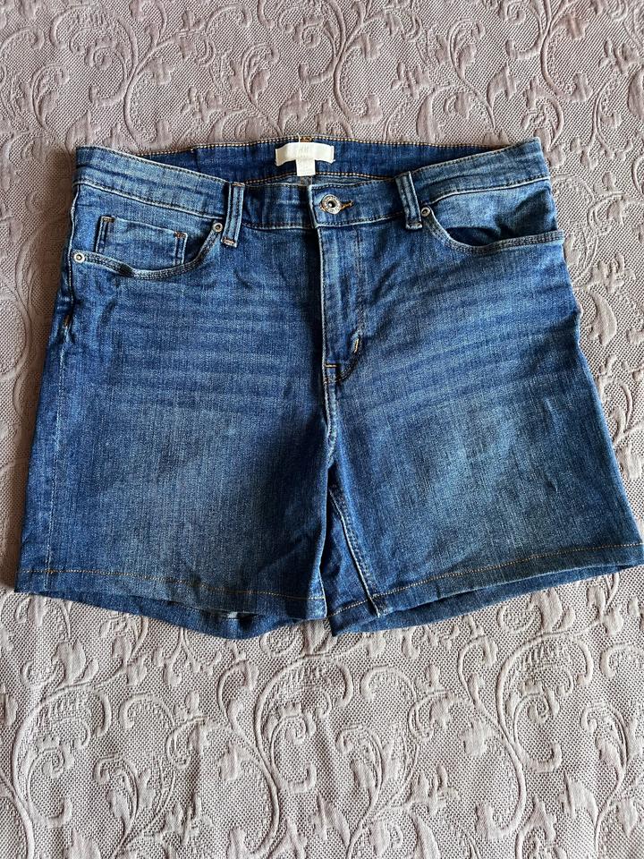 H&M