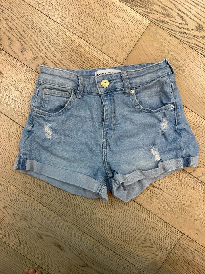 Шорты Bershka