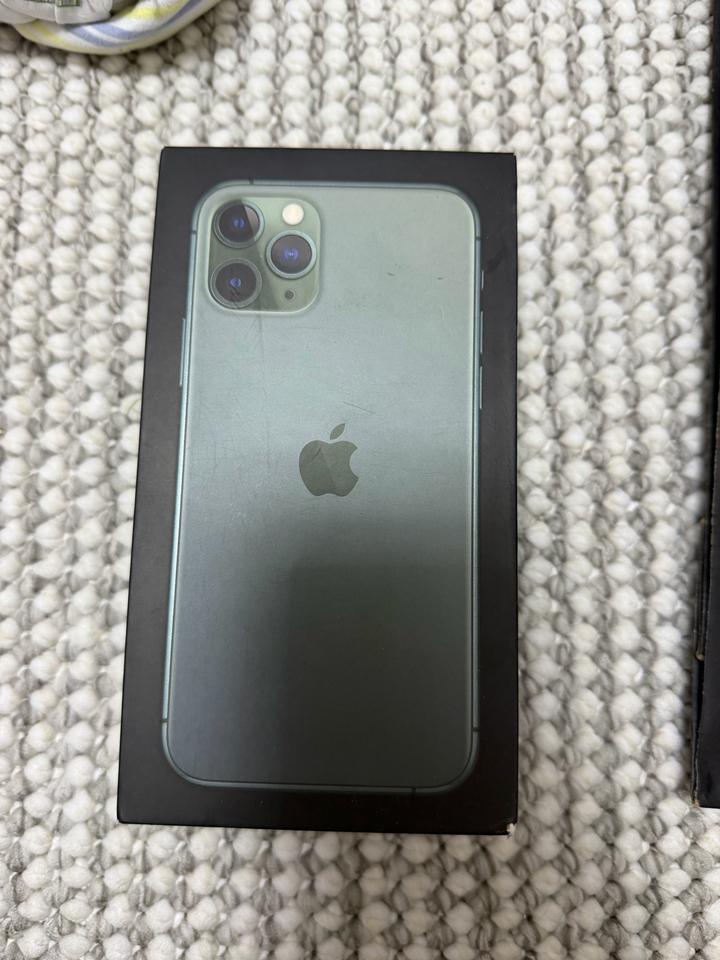 Коробка Apple iPhone 11 Pro
