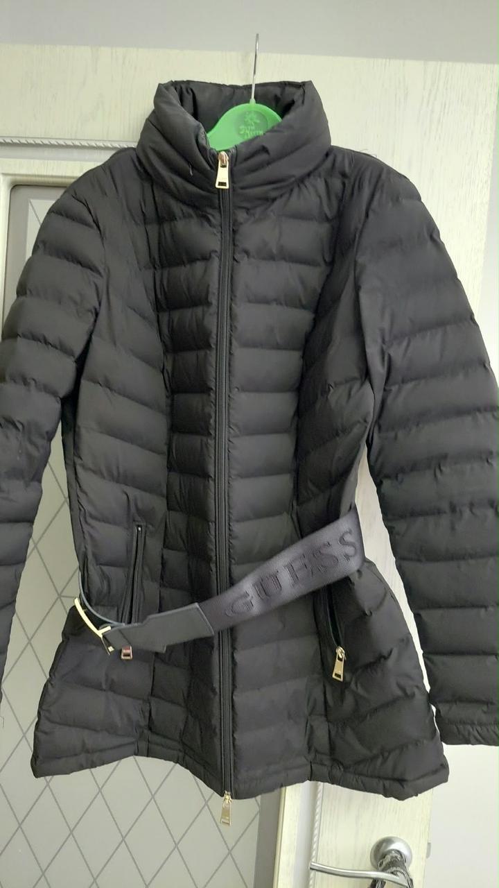 Пуховик GUESS