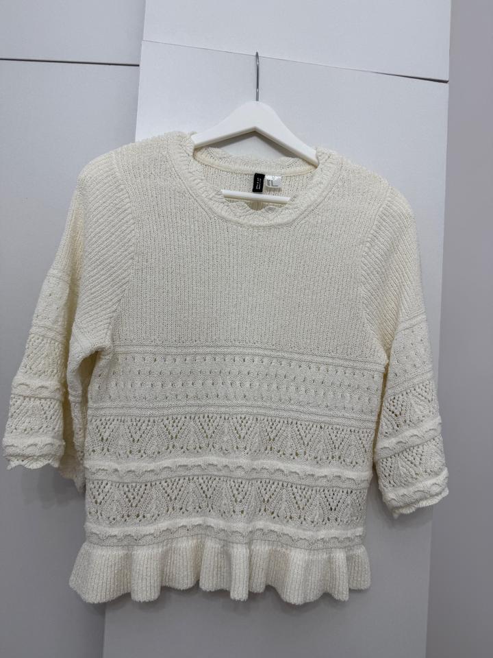 Джемпер H&M с ажурным узором и рюшей