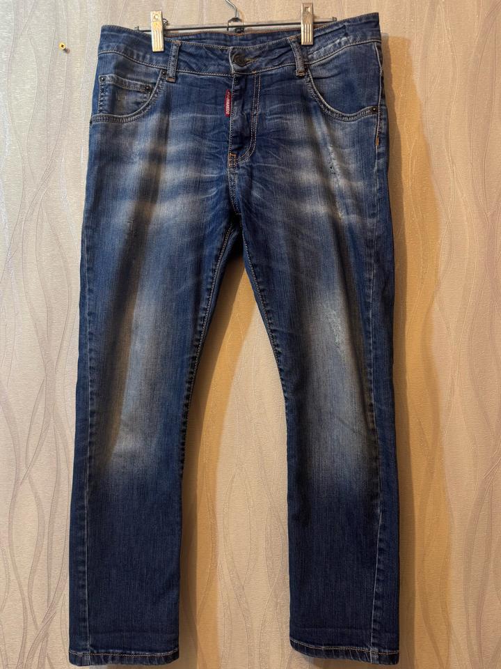 DSQUARED2