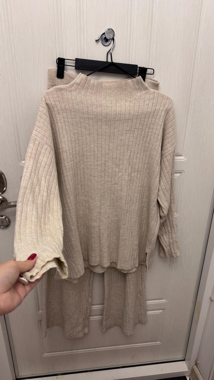 Вязаный костюм двойка