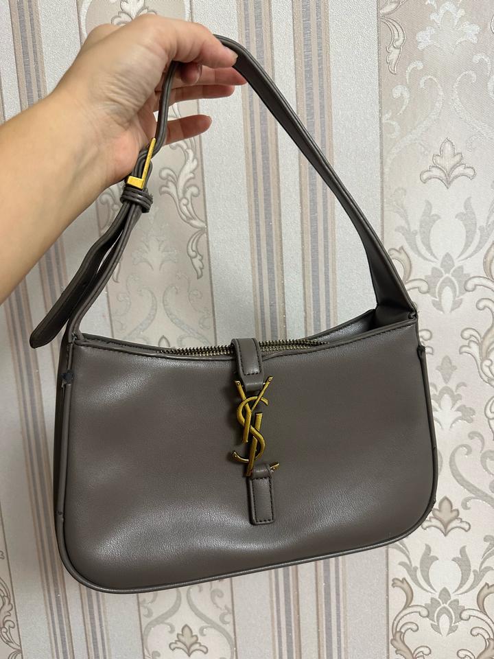 Сумка Yves Saint Laurent
