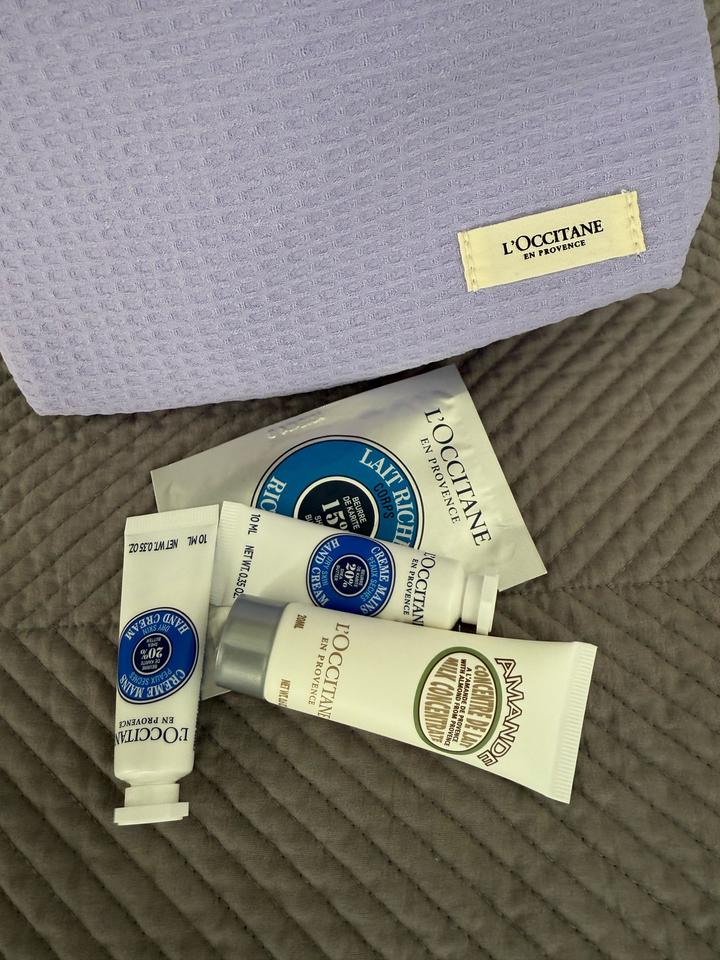 Косметичка L'Occitane с пробниками