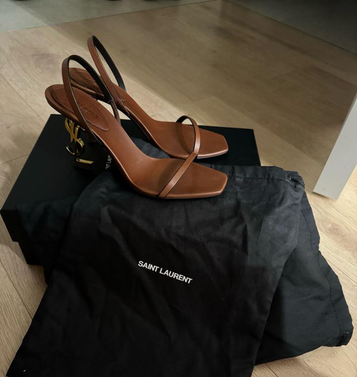 Yves Saint Laurent