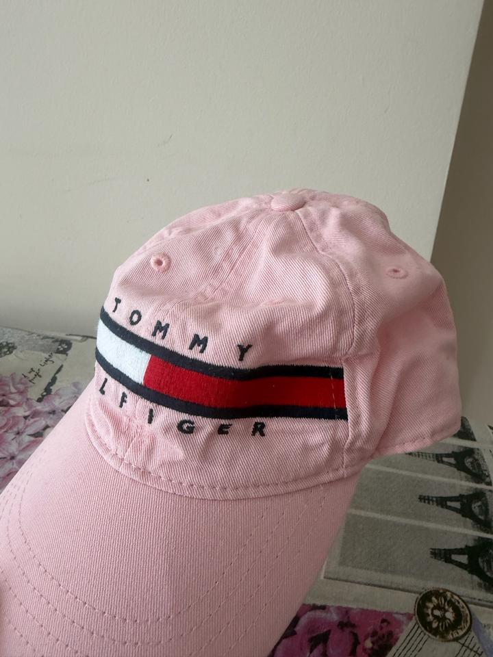 Tommy Hilfiger