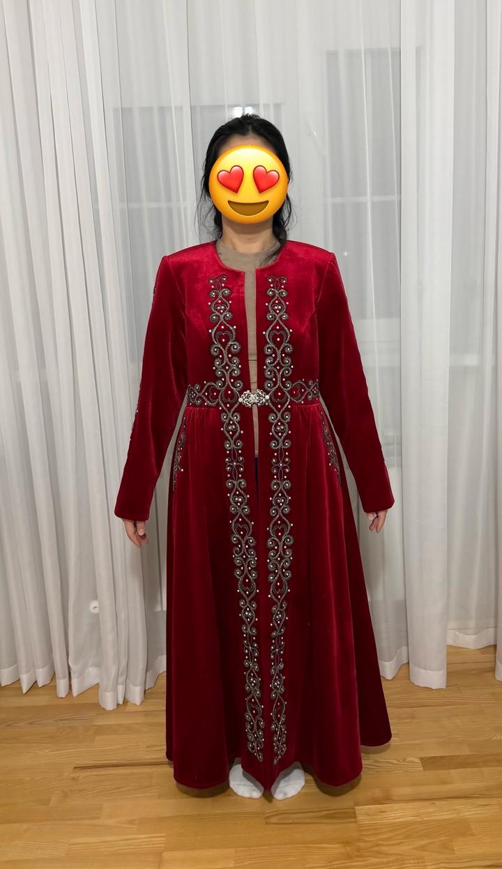 Новый бархатный красный камзол(шапан)