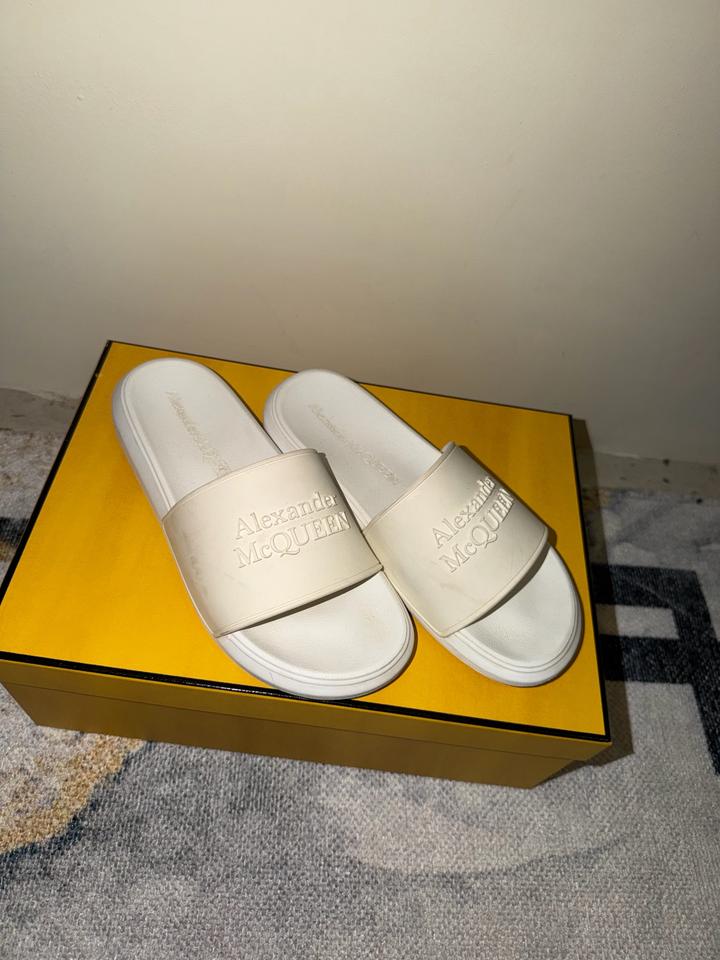 Шлепанцы Alexander McQueen