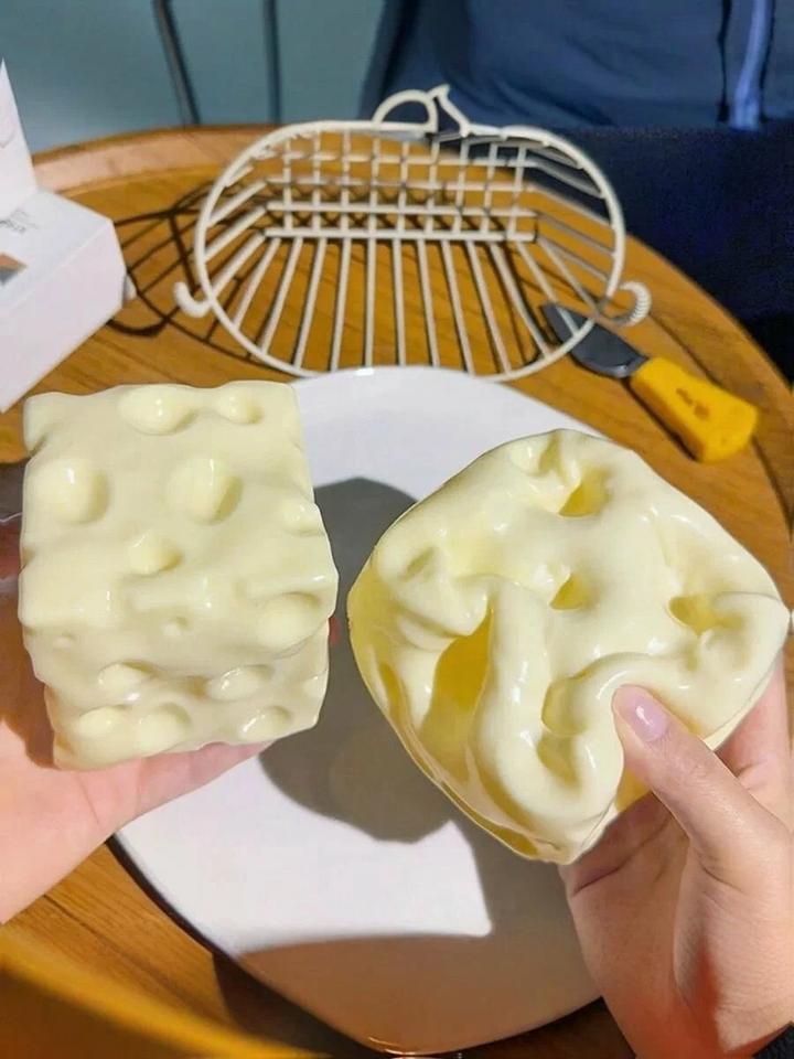Игрушка сквиш сыр