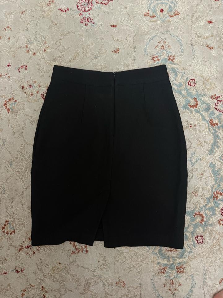 H&M Черная юбка