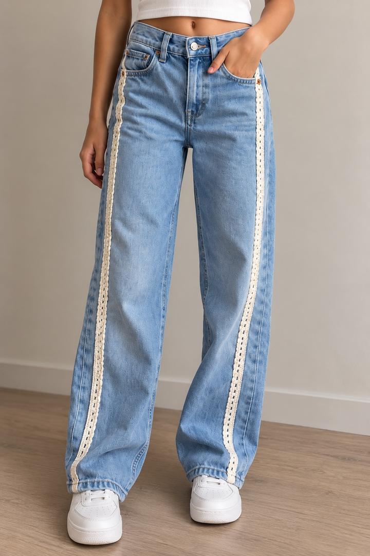 Джинсы подростковые  ZARA с лампасами
