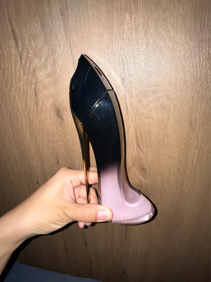 Парфюм Carolina Herrera Good Girl Blush Elixir
