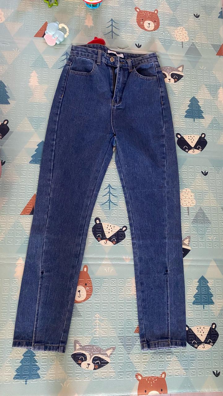 Новые Джинсы с разрезами